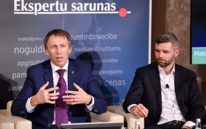 2016. gada 12. decembrī Latvijas Banka rīkoja Ekspertu sarunu "Zemo procentu likmju laikmets – vai esam izmantojuši iespējas?"