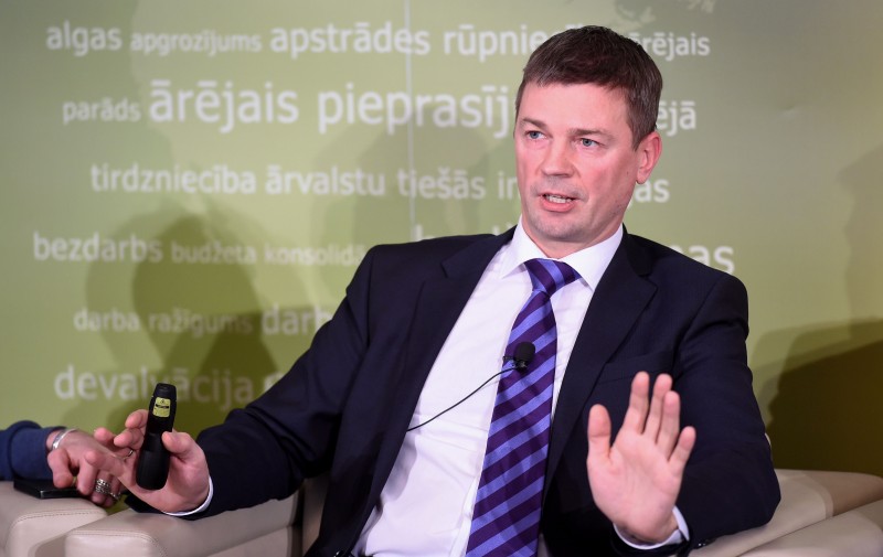2016. gada 12. decembrī Latvijas Banka rīkoja Ekspertu sarunu "Zemo procentu likmju laikmets – vai esam izmantojuši iespējas?"