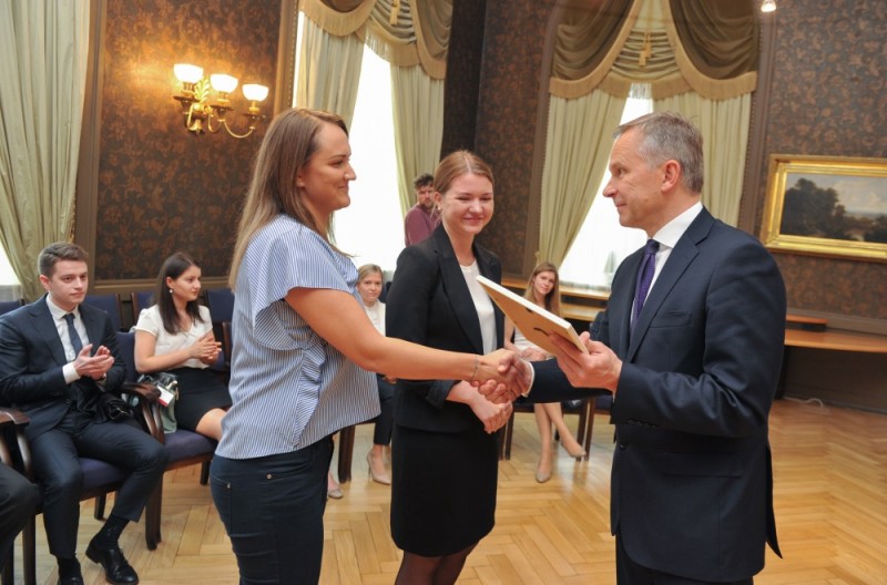 15. Latvijas Bankas zinātniski pētniecisko darbu konkursa laureātu apbalvošana 20.06.2017