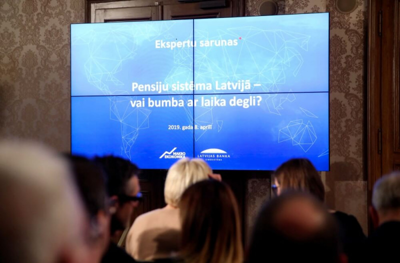 Ekspertu saruna: Pensiju sistēma Latvijā – vai bumba ar laika degli?