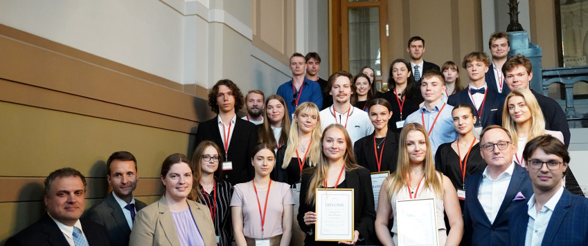 Illustrative photo contestants
