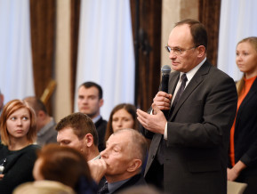 2016. gada 12. decembrī Latvijas Banka rīkoja Ekspertu sarunu "Zemo procentu likmju laikmets – vai esam izmantojuši iespējas?" 
