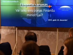 Ekspertu saruna: Vai laiks eiro zonas Finanšu ministrijai? 
