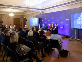Ilustratīvs attēls: Latvijas Bankā notiekošās ekspertu sarunas